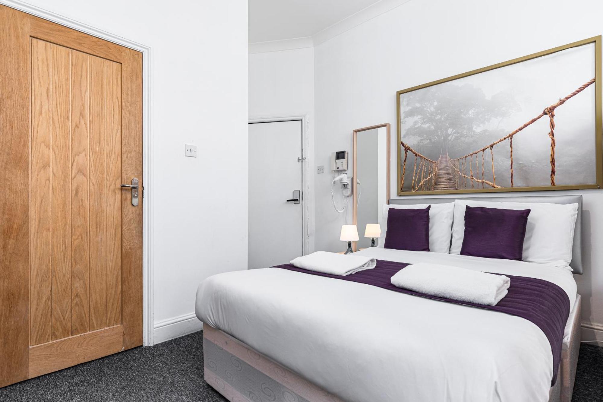 Ryam Suites London Værelse billede
